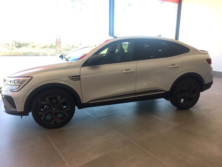 Renault Arkana RS LINE foto 2